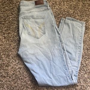 Ultra High-Rise Super Skinny Hollister Jean
